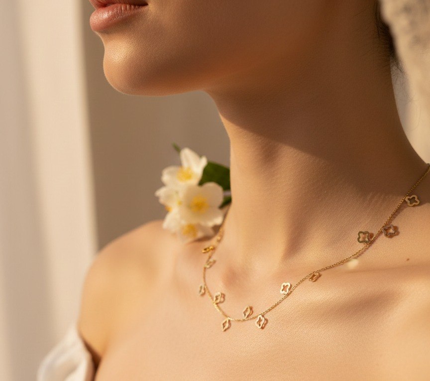 Golden Clover Chain Necklace – Anti-Tarnish Stainless Steel