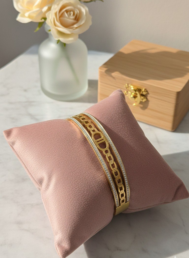 Luxury Chain-Inspired Gold Cuff Bracelet