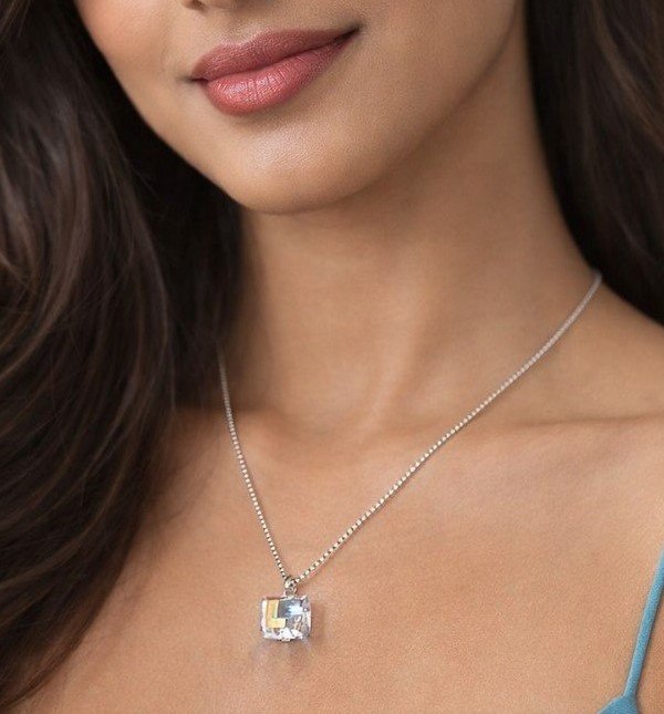 Crystal Cube Elegance Pendant – 925 Sterling Silver